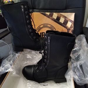 Unr8ed combat boots